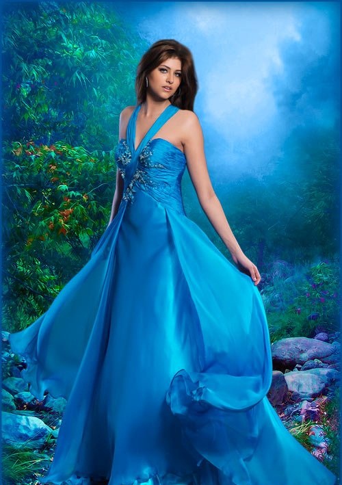 دانلود طرح و قالب عکس خانم ها با لباس آبی زیبا Women's Photoshop templates - A beautiful blue dress